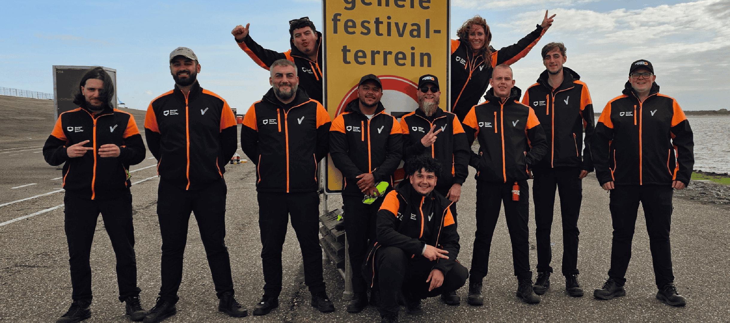 Evenementenbeveiliger | Mét pas en pit